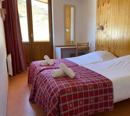 Le Nabias 1450 Hotel